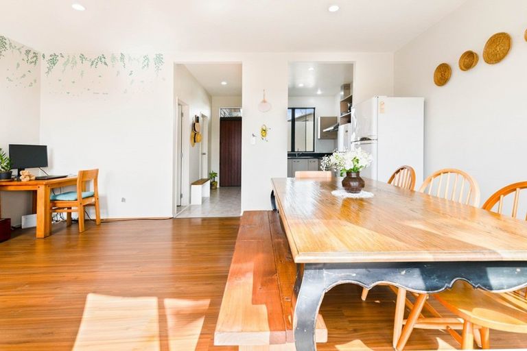 Photo of property in 17/22 Northcross Drive, Oteha, Auckland, 0632