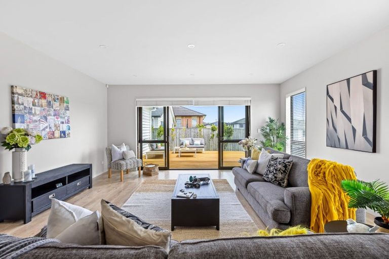 Photo of property in 20 Kiwa Crescent, Gulf Harbour, Whangaparaoa, 0930