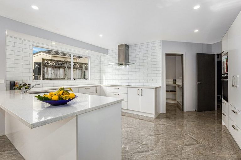 Photo of property in 30 Musket Lane, Whitby, Porirua, 5024