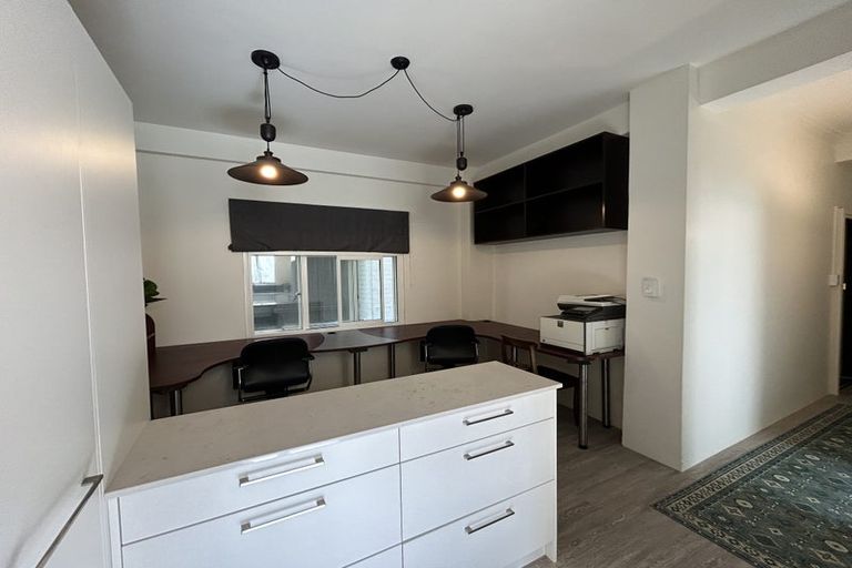 Photo of property in 1/154 Oriental Parade, Oriental Bay, Wellington, 6011