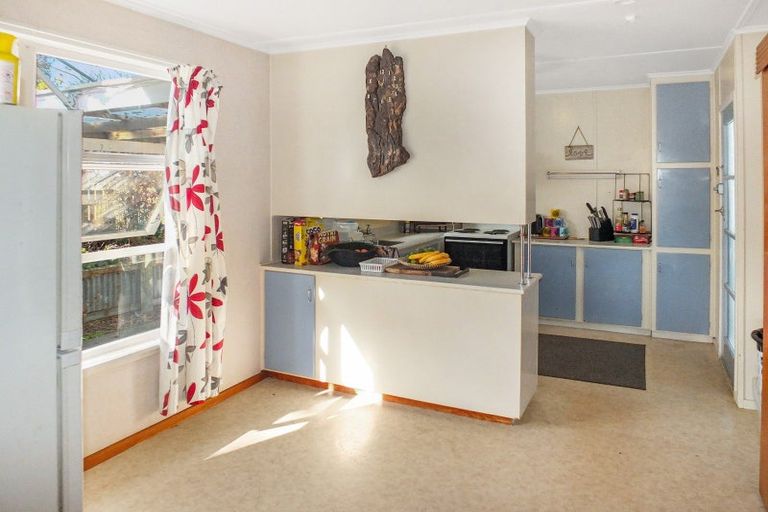 Photo of property in 3 Mark Perreau Place, Foxton, 4814