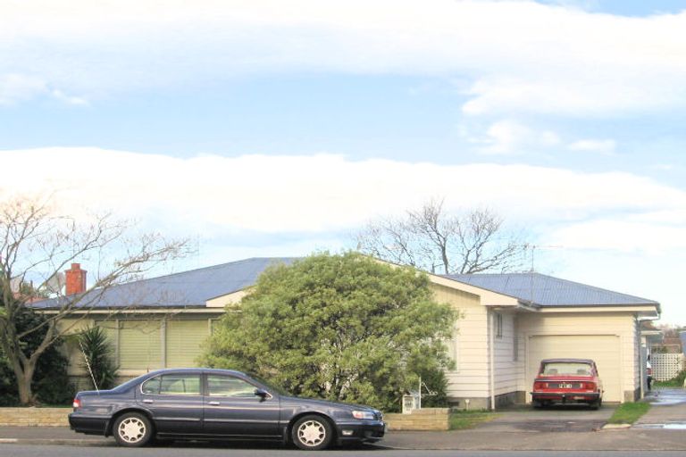 Photo of property in 218 Kennedy Road, Onekawa, Napier, 4110