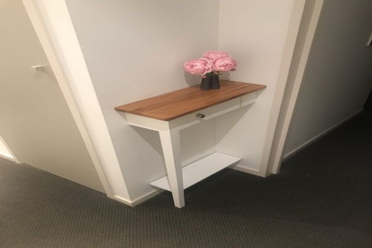 Photo of property in Summit Apartments, 18/184 Molesworth Street, Thorndon, Wellington, 6011