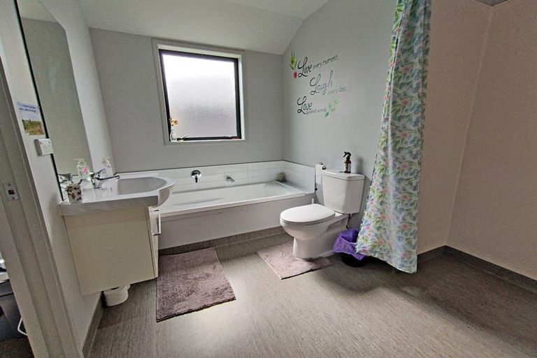 Photo of property in 10 Mcisaac Place, Renwick, 7204