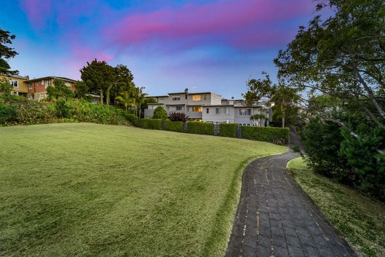 Photo of property in Habitat Apartments, 17/31 Byron Avenue, Takapuna, Auckland, 0622
