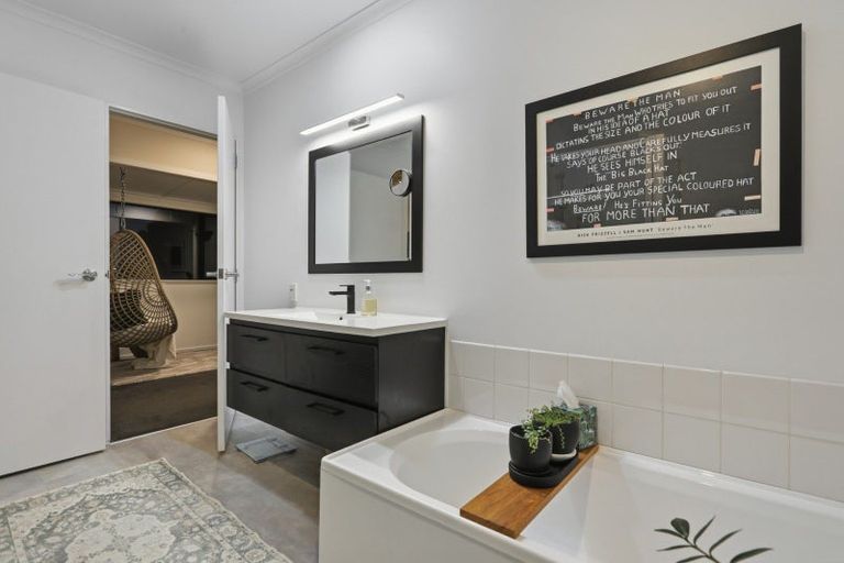 Photo of property in 69 Orkney Road, Mount Maunganui, 3116