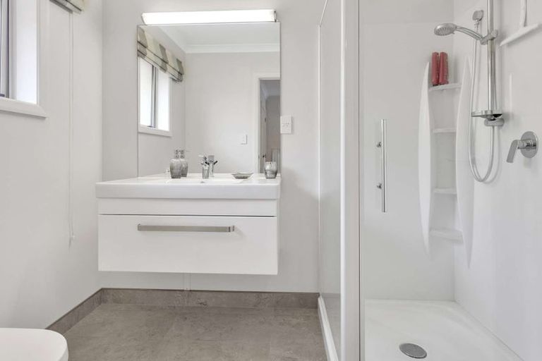 Photo of property in 10 Furl Close, Pyes Pa, Tauranga, 3112