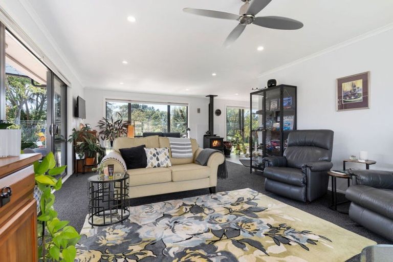 Photo of property in 9d Moreton Road, Carterton, 5713