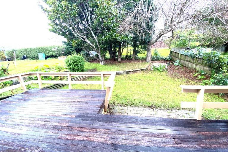 Photo of property in 43 Cheriton Road, Mellons Bay, Auckland, 2014