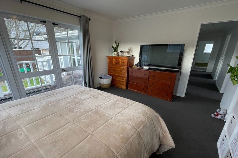 Photo of property in 13 Oaklands Grove, Clouston Park, Upper Hutt, 5018