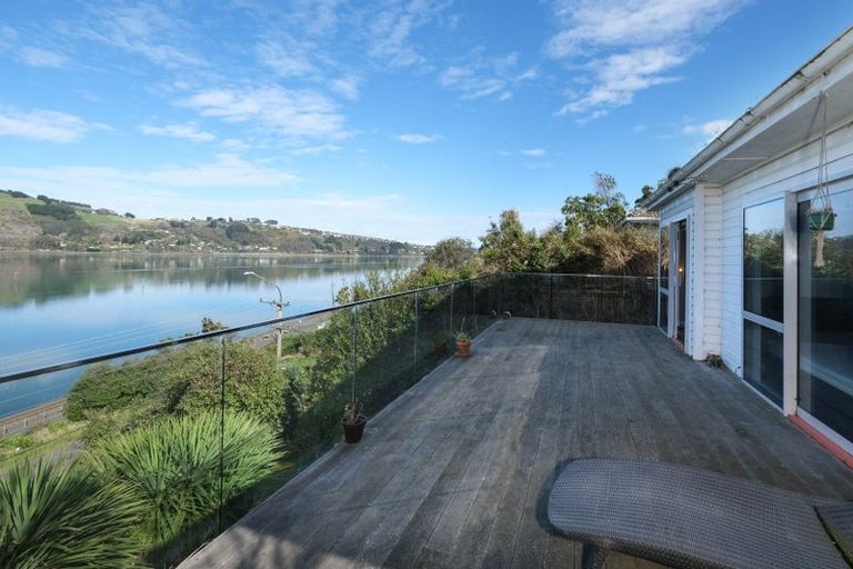 Photo of property in 305 Ravensbourne Road, Ravensbourne, Dunedin, 9022