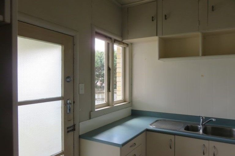 Photo of property in 20 Forest Lake Road, Forest Lake, Hamilton, 3200