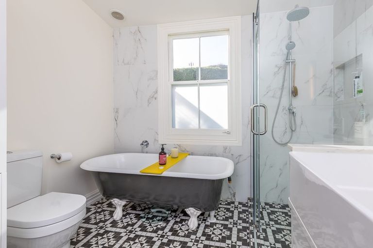 Photo of property in 12 Wynyard Road, Mount Eden, Auckland, 1024