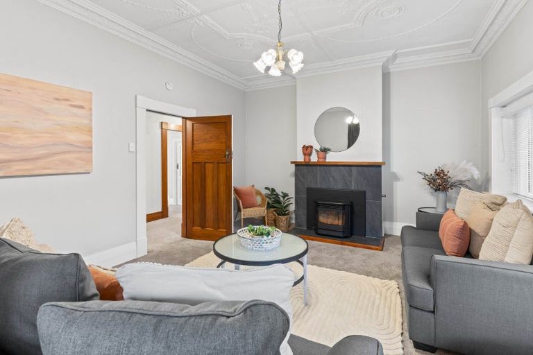 Photo of property in 241 Bay View Road, Saint Clair, Dunedin, 9012