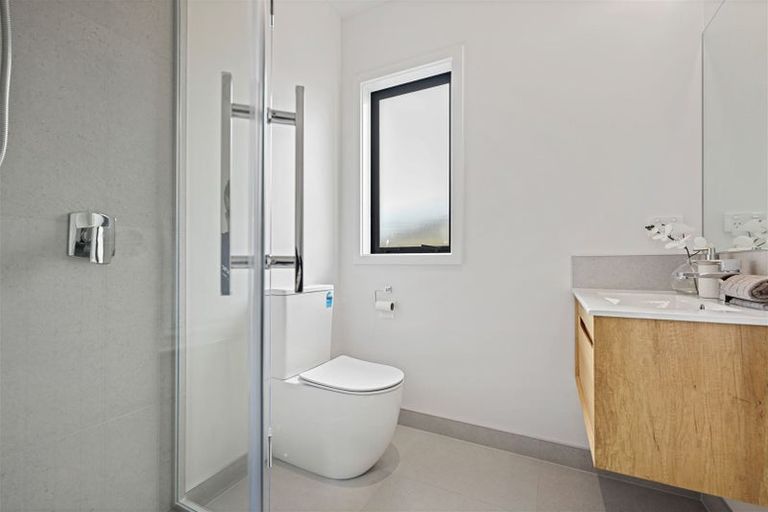 Photo of property in 1/48 Heath Street, Saint Andrews, Hamilton, 3200