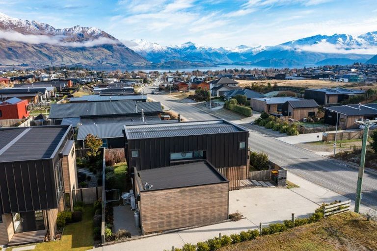 Photo of property in 251 Aubrey Road, Wanaka, 9305