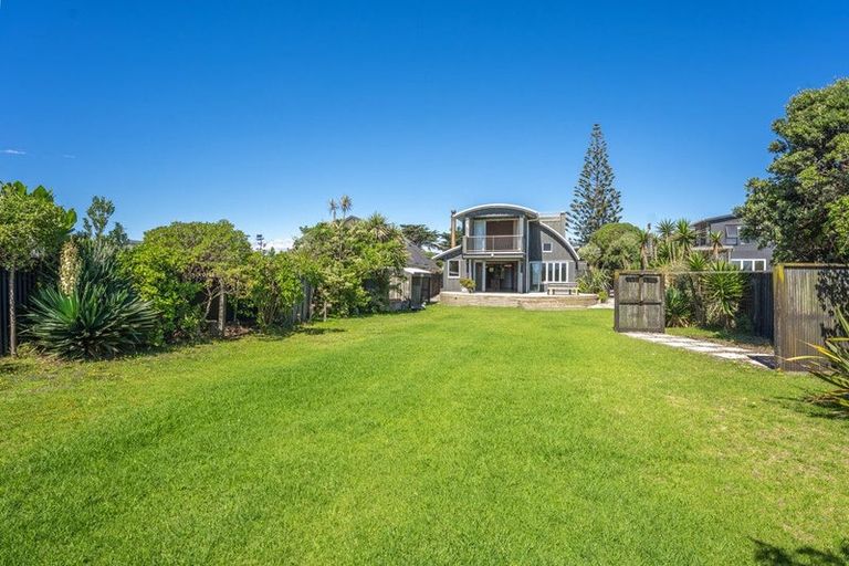 Photo of property in 13 Rodney Avenue, Te Horo Beach, Otaki, 5581