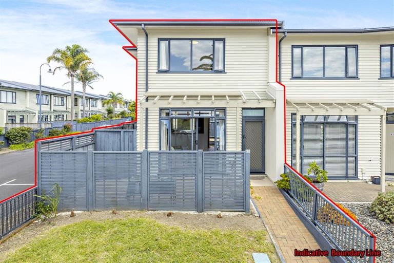 Photo of property in 40/2 Armoy Drive, East Tamaki, Auckland, 2016