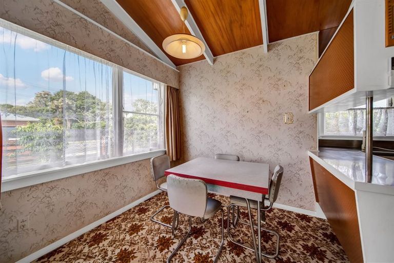 Photo of property in 3 Reid Avenue, Hawera, 4610