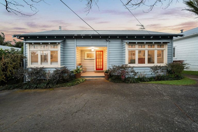 Photo of property in 26 Egremont Street, Belmont, Auckland, 0622