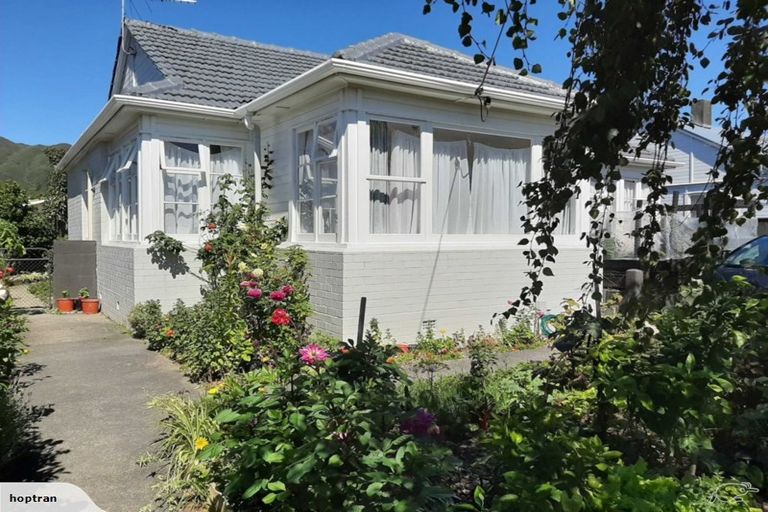 Photo of property in 12 Rata Street, Naenae, Lower Hutt, 5011