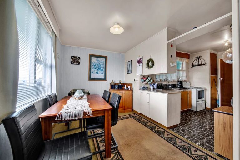 Photo of property in 4 Murray Avenue, Hawera, 4610