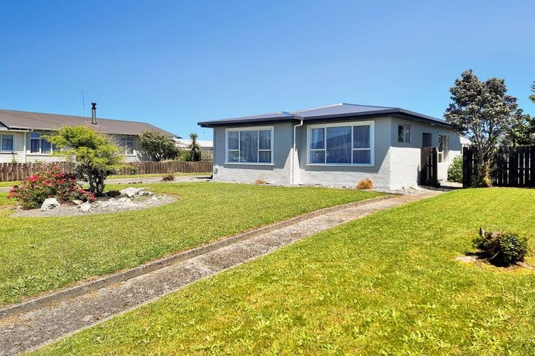 Photo of property in 130 Blake Street, Blaketown, Greymouth, 7805