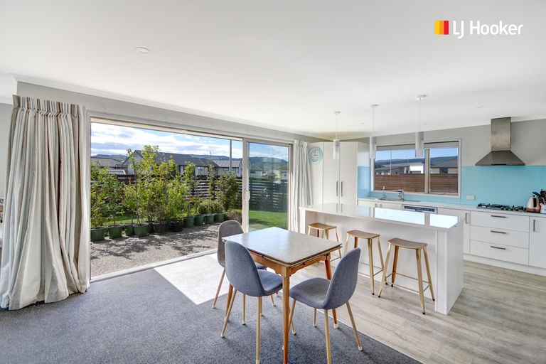 Photo of property in 49 Silver Springs Boulevard, Mosgiel, 9024