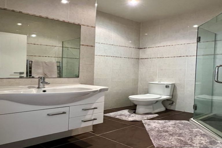 Photo of property in 49 Penguin Drive, Murrays Bay, Auckland, 0630