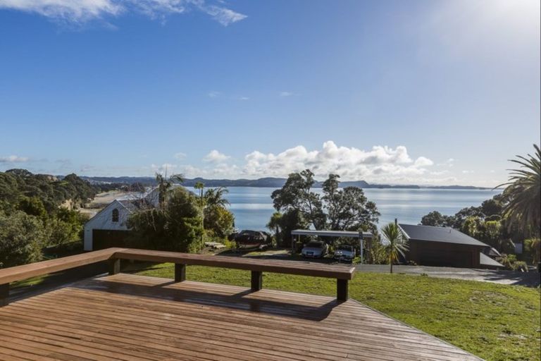 Photo of property in 46 Duncansby Road, Stanmore Bay, Whangaparaoa, 0932