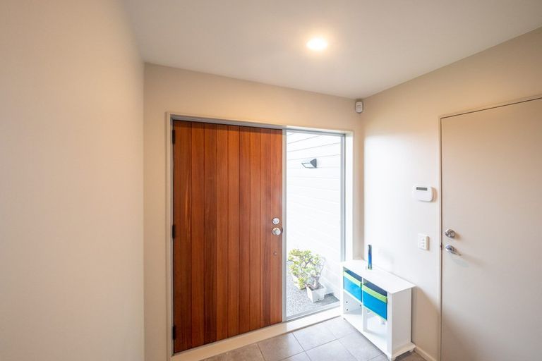 Photo of property in 52 Erlestoke Crescent, Churton Park, Wellington, 6037