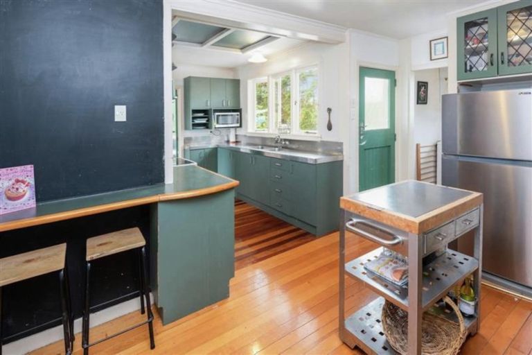 Photo of property in 214 Moore Street, Howick, Auckland, 2014