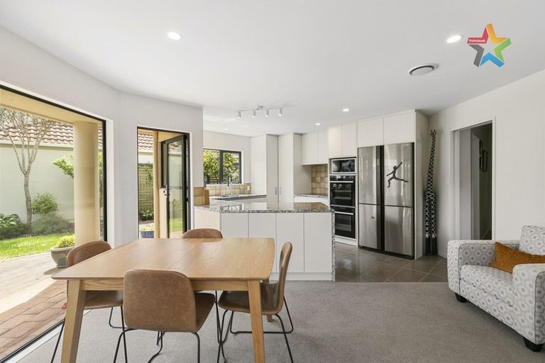 Photo of property in 1/139 Knights Road, Hutt Central, Lower Hutt, 5010