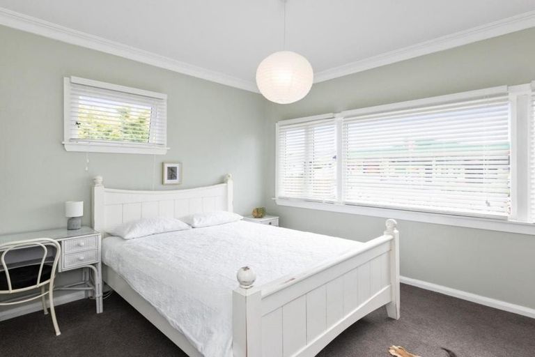 Photo of property in 1111a Heretaunga Street East, Parkvale, Hastings, 4122