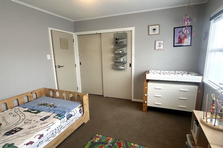 Photo of property in 18 Arawhata Road, Paraparaumu, 5032