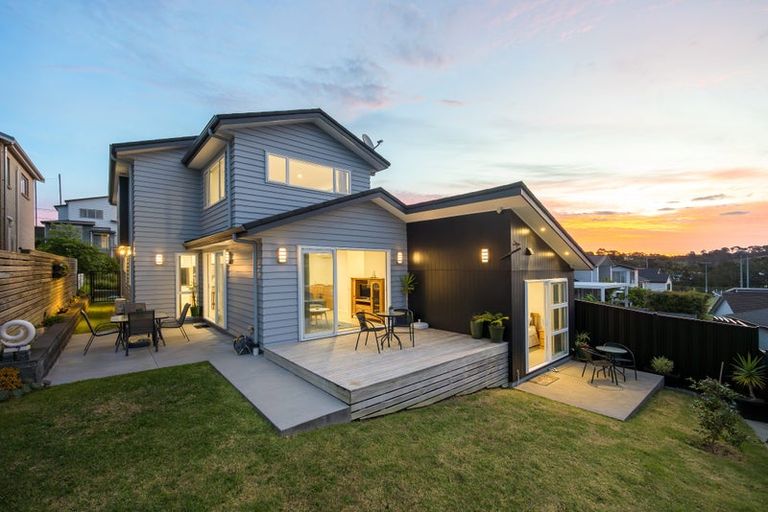 Photo of property in 29 Cavalli Road, Long Bay, Auckland, 0630