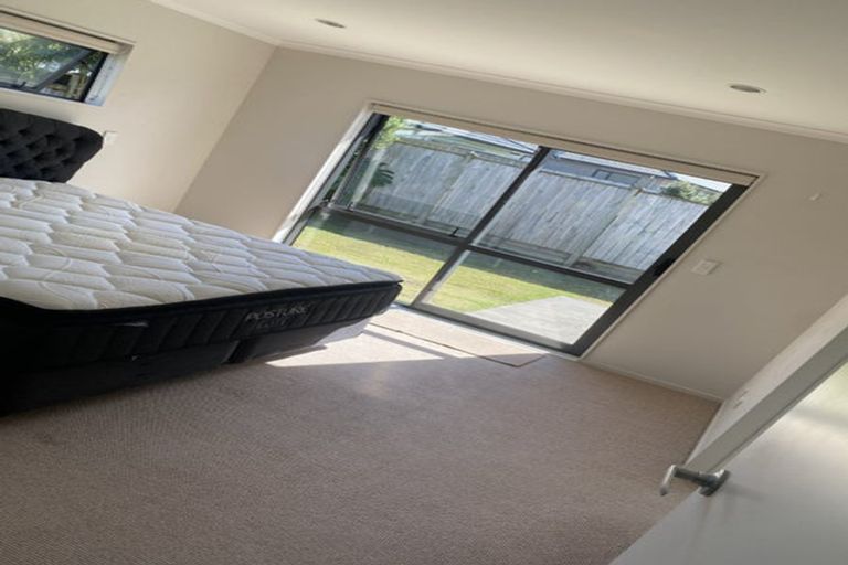 Photo of property in 51 Hadley Wood Drive, Wattle Downs, Auckland, 2103