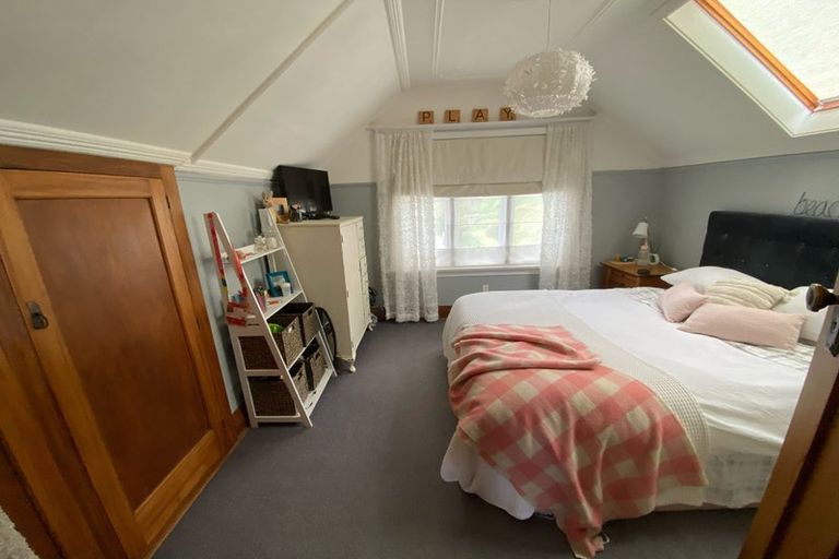 Photo of property in 44 Allandale Road, Kew, Dunedin, 9012