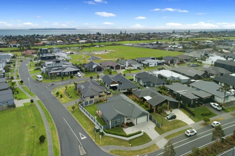 Photo of property in 95 The Boulevard, Papamoa Beach, Papamoa, 3118