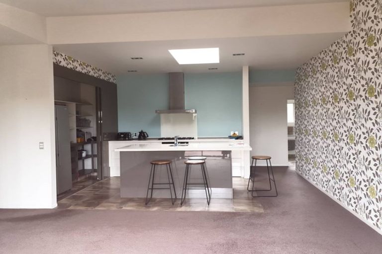 Photo of property in 75 Waikawa Beach Road, Manakau, Levin, 5573