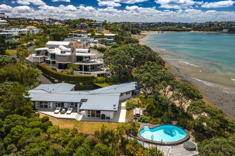 Photo of property in 62 Sharon Road, Waiake, Auckland, 0630