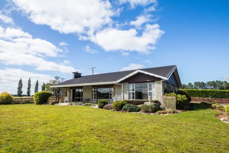 Photo of property in 80 Centre Bush Otapiri Road, Centre Bush, Winton, 9782