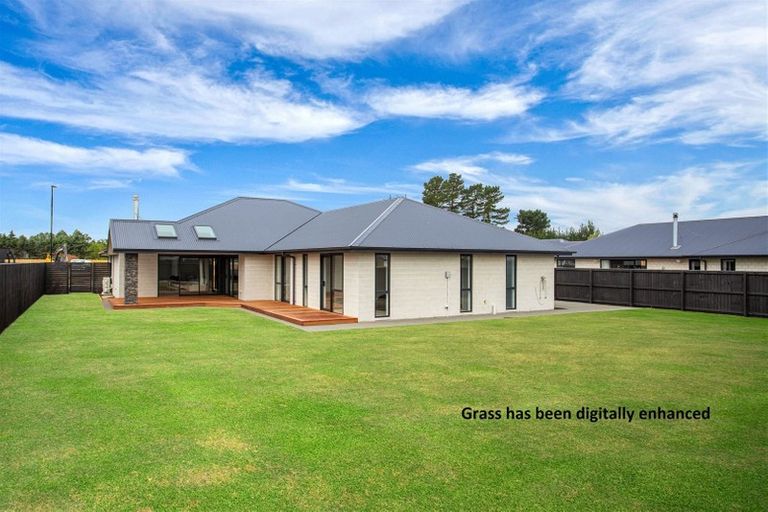 Photo of property in 4 Vaughan Drive, Rolleston, 7614