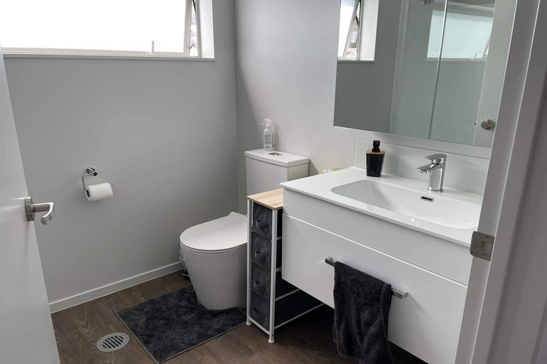 Photo of property in 52 Matawhanga Drive, Wattle Downs, Auckland, 2103