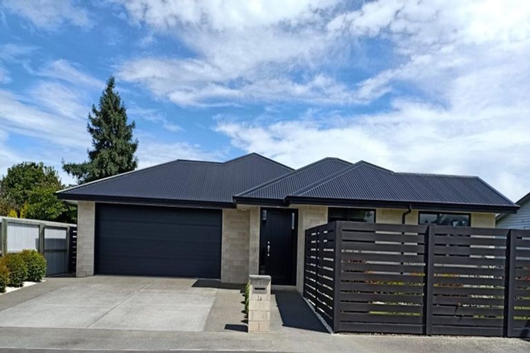 Photo of property in 16 Johnstone Street, Tinwald, Ashburton, 7700