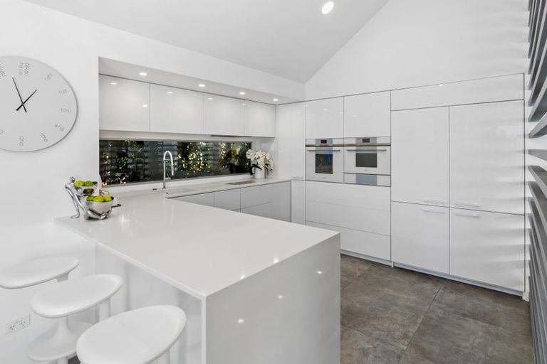 Photo of property in 23 Duncansby Road, Stanmore Bay, Whangaparaoa, 0932