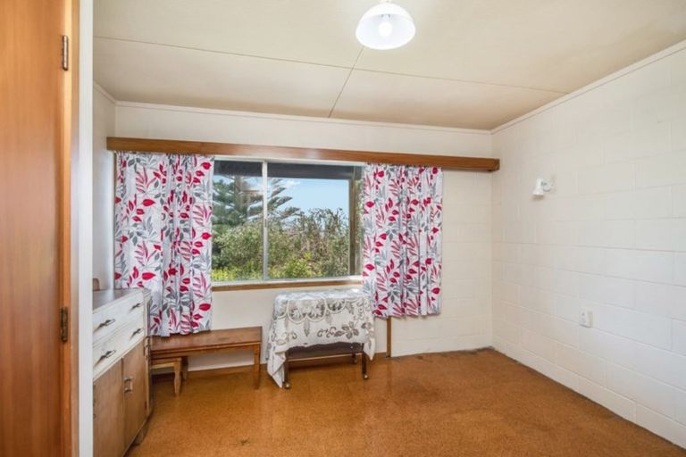 Photo of property in 216 Vipond Road, Stanmore Bay, Whangaparaoa, 0932