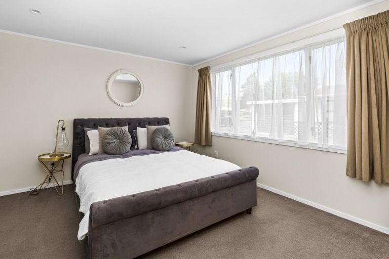 Photo of property in 104 Karaitiana Street, Frimley, Hastings, 4120