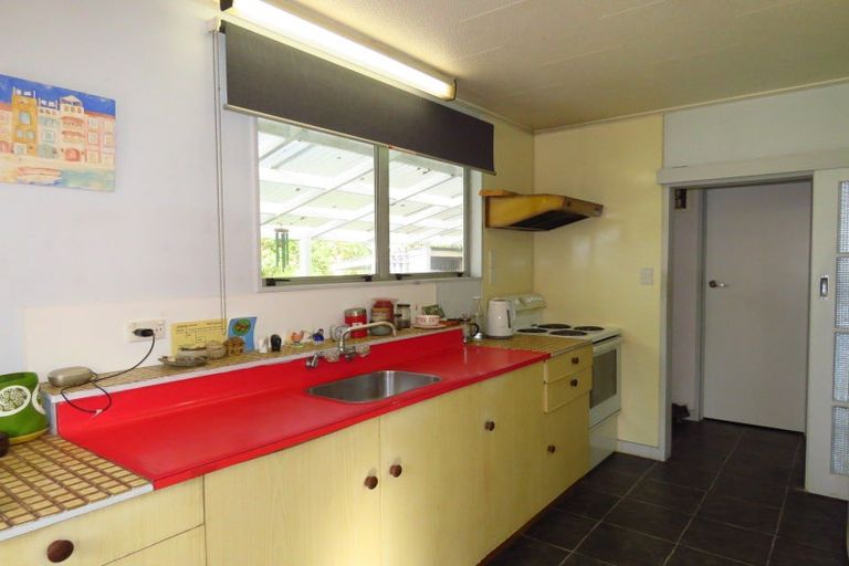 Photo of property in 156 Brougham Street, Westport, 7825