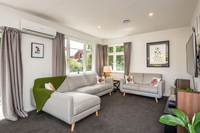 Photo of property in 98 Hamilton Avenue, Ilam, Christchurch, 8041